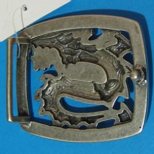 Gürtelschnalle Mabel Drache –  Farbe Silber –